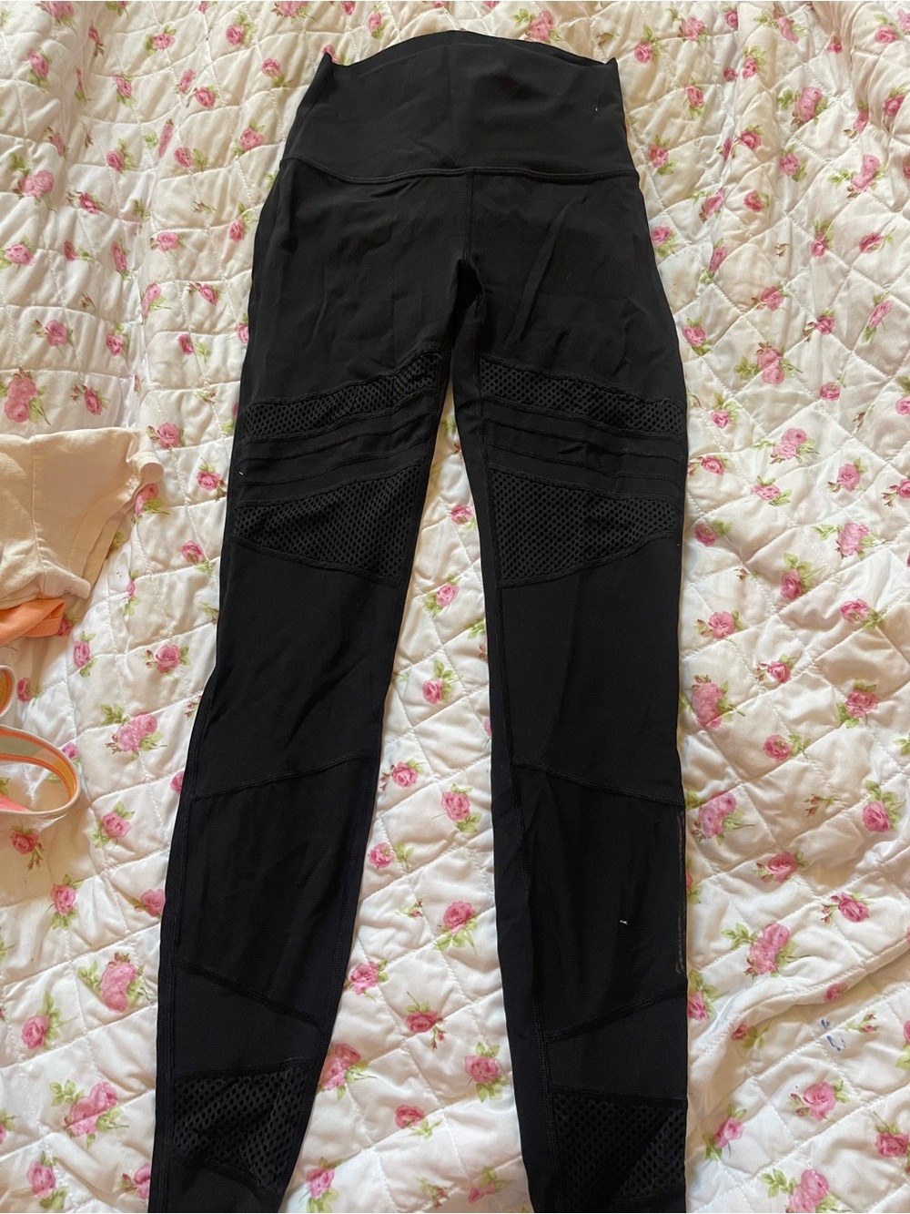 Lulu lemon Black High-Waist Mesh Panel leggings